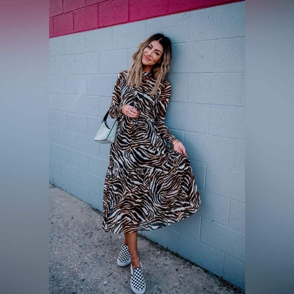 LALA ORIGINAL DESIGN: Sloane Mesh Dress in Tiger Large
